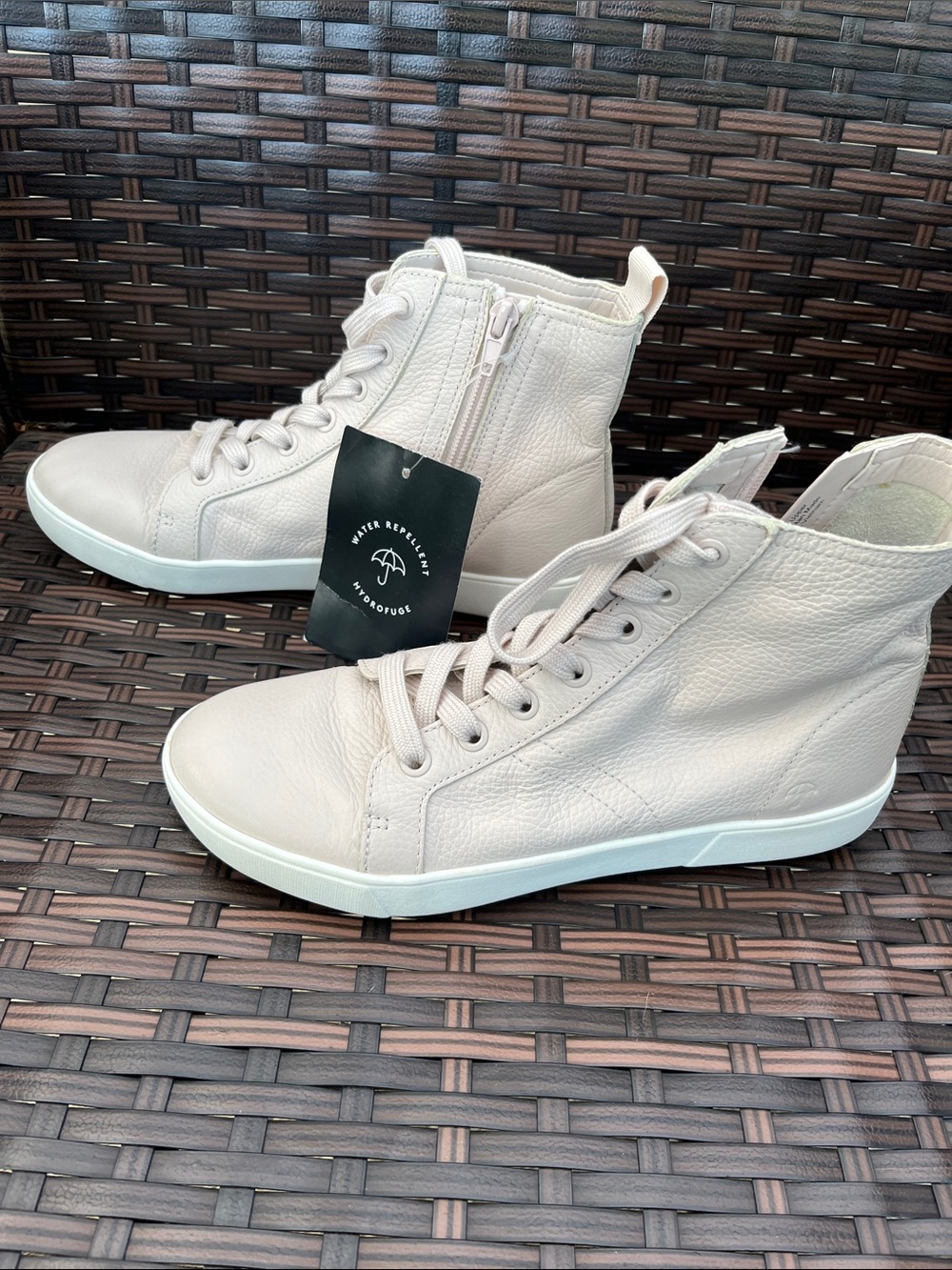 Naturalizer Morrison Leather High-Top Sneakers NWT - Picture 12 of 12
